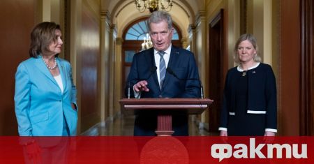 Президентът на Финландия Саули Нийнистьо коментира на среща с президента