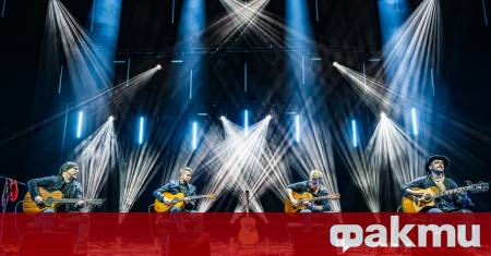 Италианският квартет китаристи 40 Fingers е явление което преобръща представите