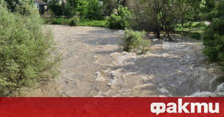 От Басейнова дирекция Дунавски район Плевен съобщават че следят