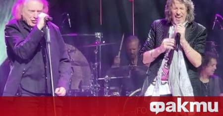 Легендарните членове на Залата на славата на рокендрола Foreigner празнуват