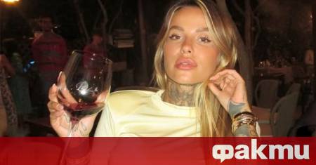 Италианският фотограф Фабрицио Корона е известен със скандалната си репутация