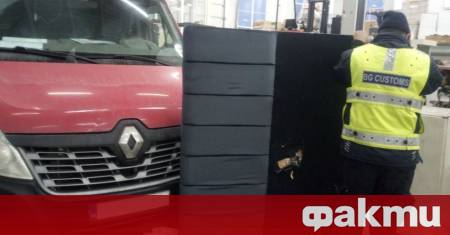 Над 244 340 къса цигари иззеха митнически служители на ТД