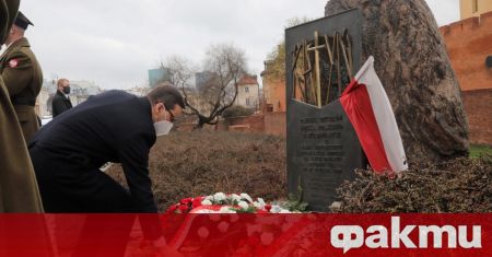 Полша ще изпрати протестна нота до Русия, след като знамето