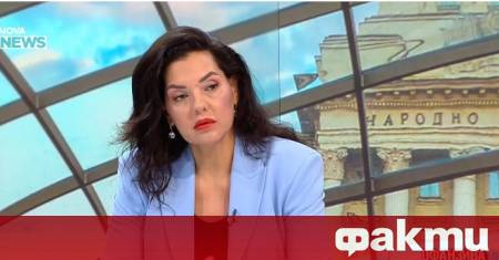 В настоящия парламент опозицията беше слаба фрагментирана и разнопосочна Тя