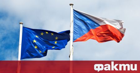 Европейската комисия е уведомила правителството на Чехия че замразява част