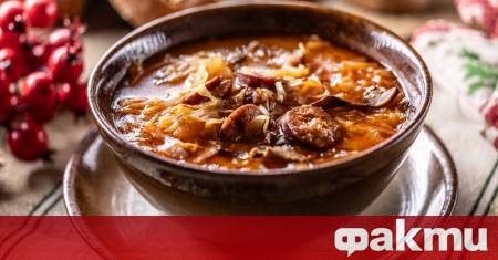 Необходими продукти кисело зеле 2 5 кг домашен суджук