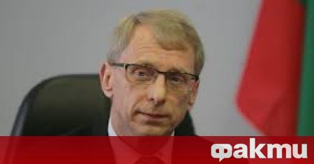 Служебният министър на образованието и науката Николай Денков ще отговаря