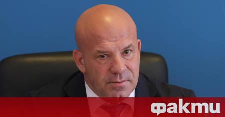 Министърът на младежта и спорта Енчо Керязов представи пред представители
