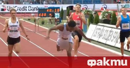 Две марки бельо предложиха сътрудничеството си на бегач чиито гащета