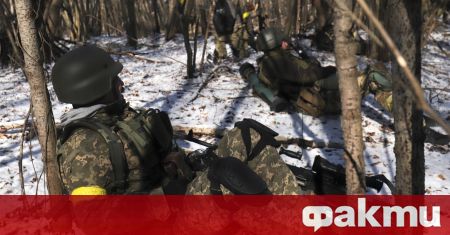 Руските сили насочили се към столицата на Украйна се прегрупират