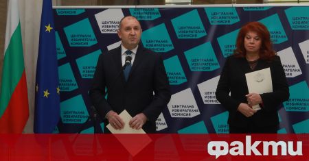 Президентът Румен Радев и вицепрезидентът Илияна Йотова полагат днес клетва