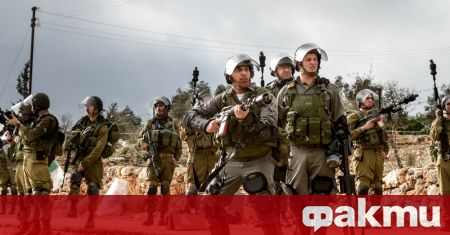 Израелските сили са убили двама палестинци днес при сблъсъци избухнали