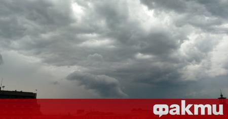 Силна буря се разрази в София Над столицата се изля