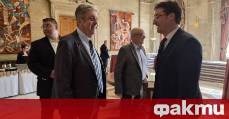Нашата Конституция от 1991 г поставя ясна цел записана в