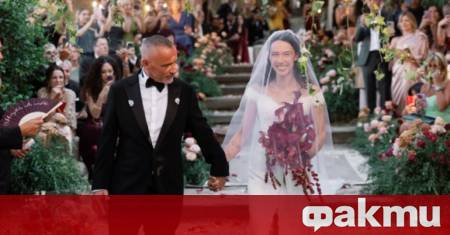 Дъщерята на Ерос Рамацоти Аурора Рамацоти и дългогодишният ѝ партньор