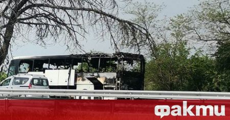 Автобус превозващ украинци към комплекса Камчия се запали на магистрала