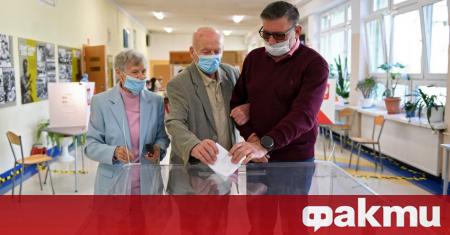 Днес поляците гласуват на втори тур за президент на страната