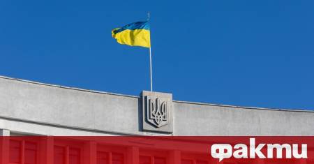Украинският парламент прие закон който позволява на украинските граждани да