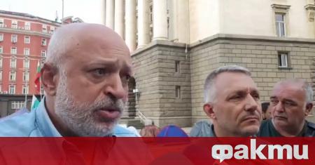 Уморихме се но няма да спрем каза в ефира на