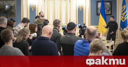 Стотици хиляди украинци продължават да са без електричество съобщи президентът