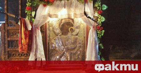 На втория ден на Великден от Бачковския манастир потегля традиционното