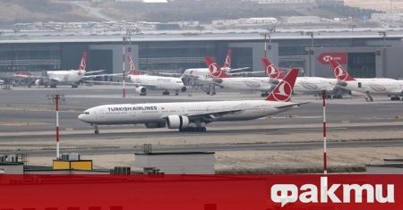 Още един пътник от турския самолет, кацнал аварийно на Летище