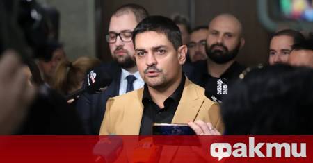 Войната между Величие и Възраждане е някаква битка от Игра