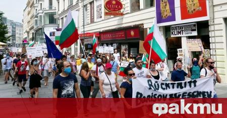 Хиляди български граждани живеещи в чужбина се обединяват чрез подписването
