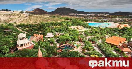 Туристка посети аквапарк в Европа който е известен като най добрият