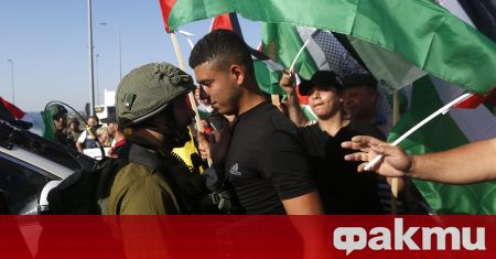Израелски войници убиха днес палестинец при престрелка на окупирания Западен