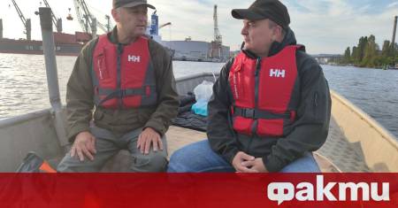 Служители на Изпълнителната агенция по рибарство и аквакултури ИАРА са