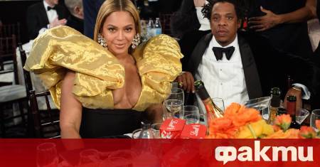 Модният дизайнер Оскар Г Лопес създал черната дантелена рокля на