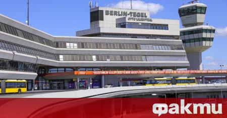 Историческото летище Тегел в Берлин, което работи на забавени обороти