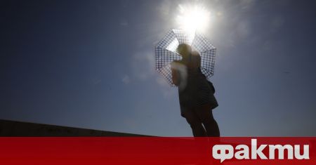 В много региони на Испания продължават необичайно високите температури за