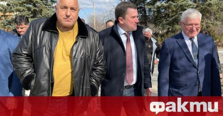 Премиерът Бойко Борисов посети новата пречиствателна станция за питейни води