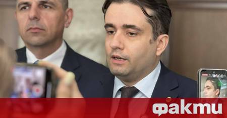 Мобилният сигнал на Ларгото е заглушен или изкуствено претоварен заради