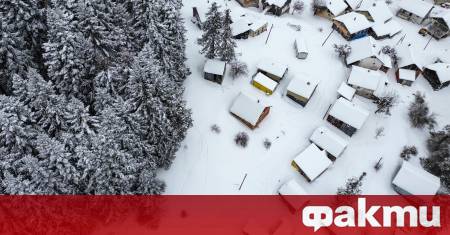 Екстремни метеорологични условия обхванаха днес голяма част от Балканите като