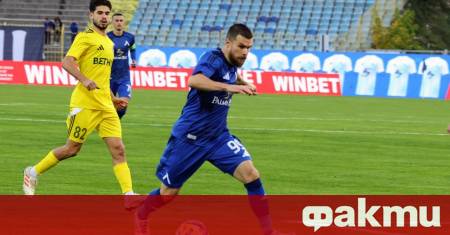 Крилата на Левски Радослав Кирилов и Карл Фабиен вече са