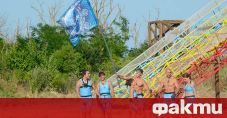 Зрелищна битка с множество обрати напрегнати моменти отборна игра и