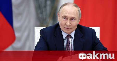 По време на брифинг в Кремъл руският президент Владимир Путин