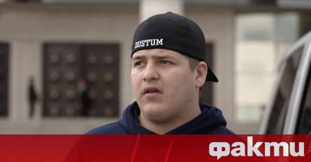 В резултат на тежка катастрофа в средата на януари Адам