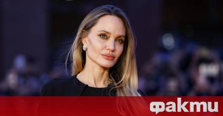 Холивудската звезда Анджелина Джоли днес става на 50 г Годините