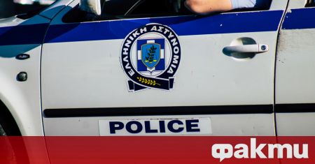 Полицията в Северна Гърция е арестувала 14 души включително седем