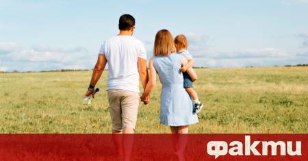 Част от отговора е разбира се че се променя ценностната