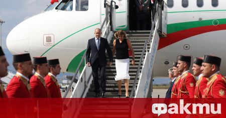 Президентът Румен Радев и съпругата му Десислава Радева бяха посрещнати