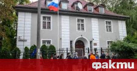 Полски служители се опитаха да влязат в бившето руско генерално