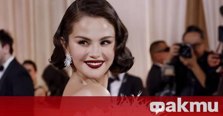 Американската певица и актриса Селена Гомес отпразнува 34 ия си