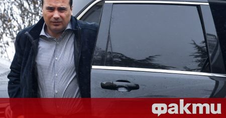 Премиерът на Република Северна Македония Зоран Заев се ваксинира публично
