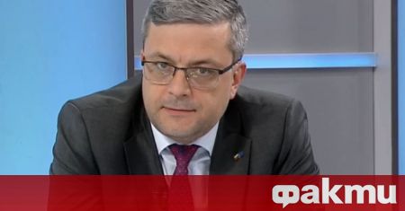 Намираме се в хронична политическа криза смята Тома Биков от