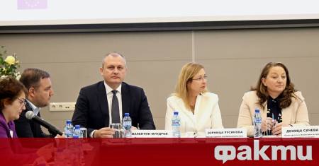 Министерството на електронното управление ще улесни подаването на документи и